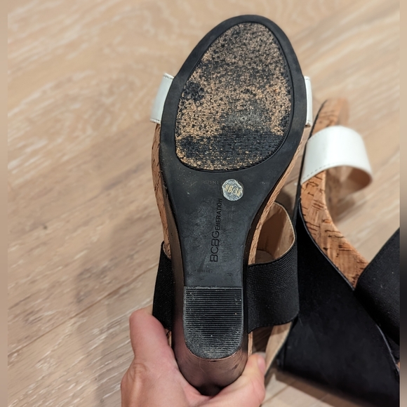 BCBGeneration Black and White Wedges Size 8 - Picture 6 of 8